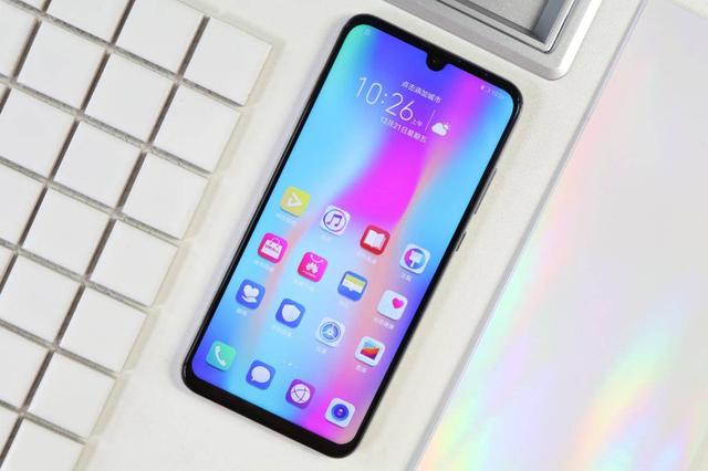 评测荣耀10青春版，荣耀10青春版测评