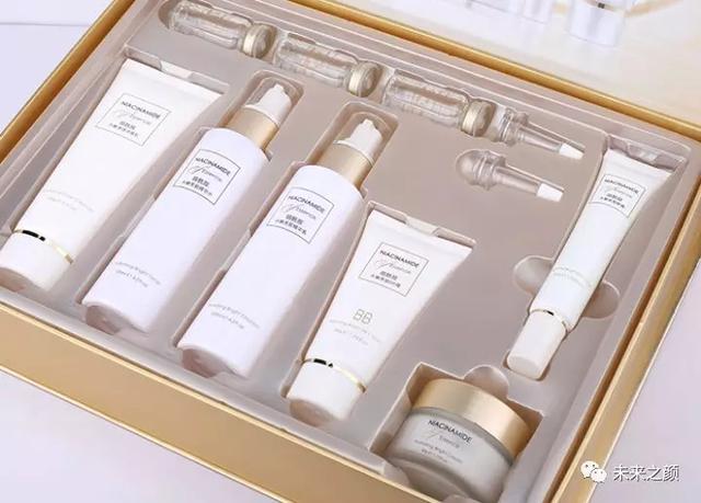 水和乳先用哪个，爽肤水与乳液的正确使用顺序