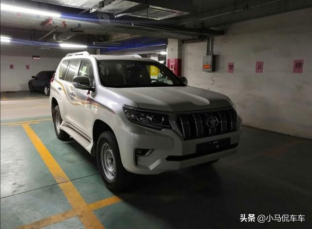 2022款普拉多2700落地价，42万落地入手丐版2700普拉多