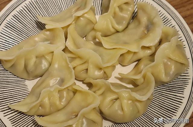 茄子肉饺子馅最好吃的做法，茄子的美味吃法