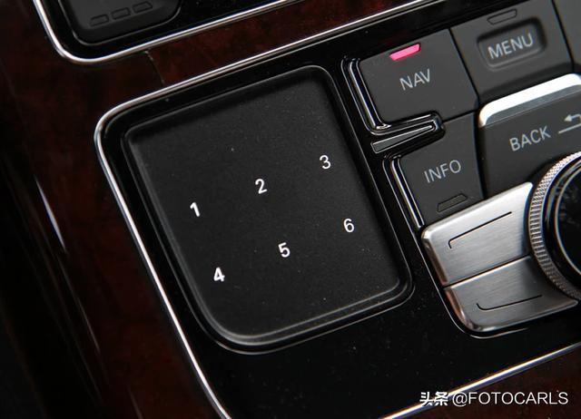 奥迪a8lw12，全新奥迪a8lw12评测（网友：看着比奔驰S气场足）