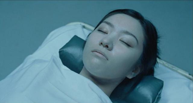 阿基里斯为什么跑不过乌龟，在悲剧底色下的狂热中探讨自我的迷失与回归