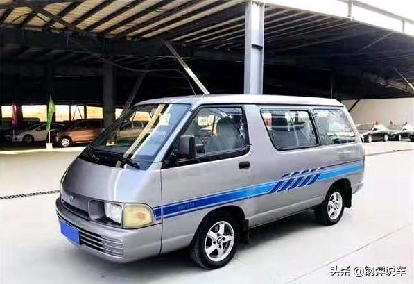 进口丰田小霸王，93款丰田小霸王参数（1.8升引擎+后驱+“小霸王”同款驾驶舱）