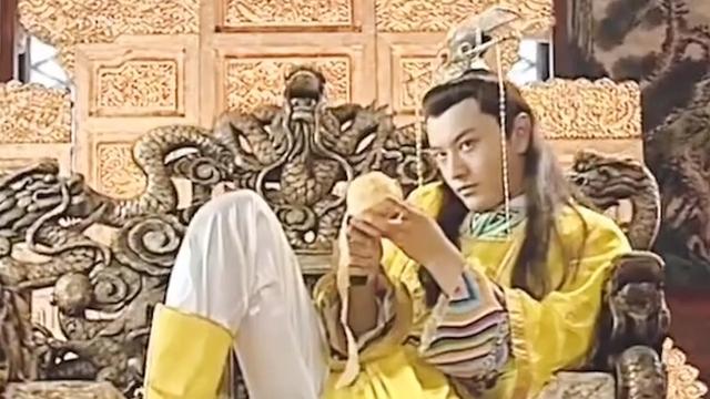 杨颖现在和谁的关系好，深扒杨颖高段位