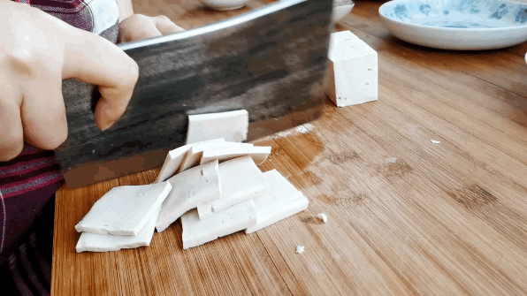 干锅千页豆腐的简单做法，大厨教你在家做干锅千叶豆腐