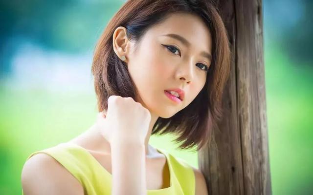 正确的护肤品使用顺序，护肤品的正确使用顺序和方法（化妆品如何使用才安全）