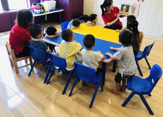 读幼儿园私立好还是公立好，给娃选择幼儿园