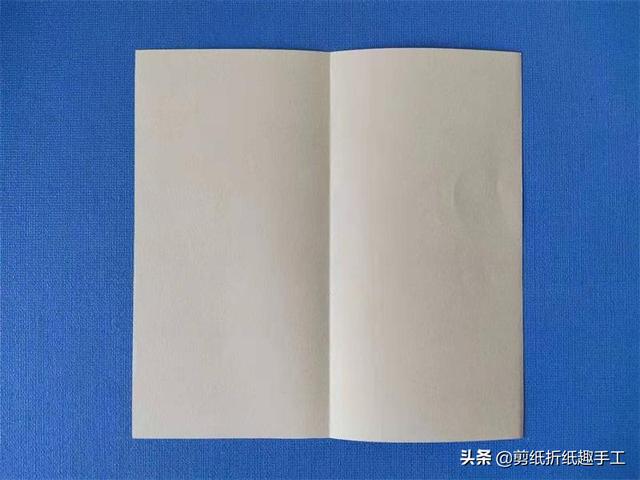 喜鹊登枝剪纸的寓意，贴喜鹊登枝的窗花有什么寓意