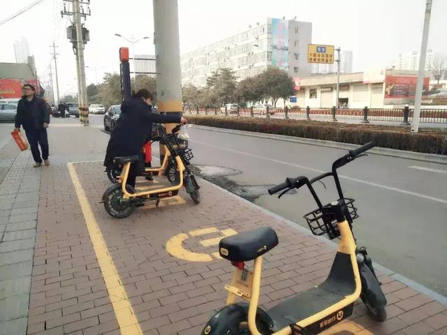 小黄车共享电动车，青桔共享电动车今天用不了（共享电动车这些不文明现象要不得）