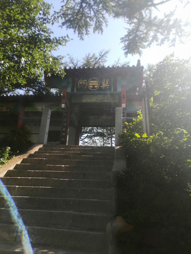 崂山巨峰游玩需要多少时间，崂山巨峰游览攻略