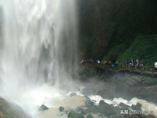 重庆旅游必去景点排名，重庆十佳旅游景点排行榜（重庆十个景点都值得一去）