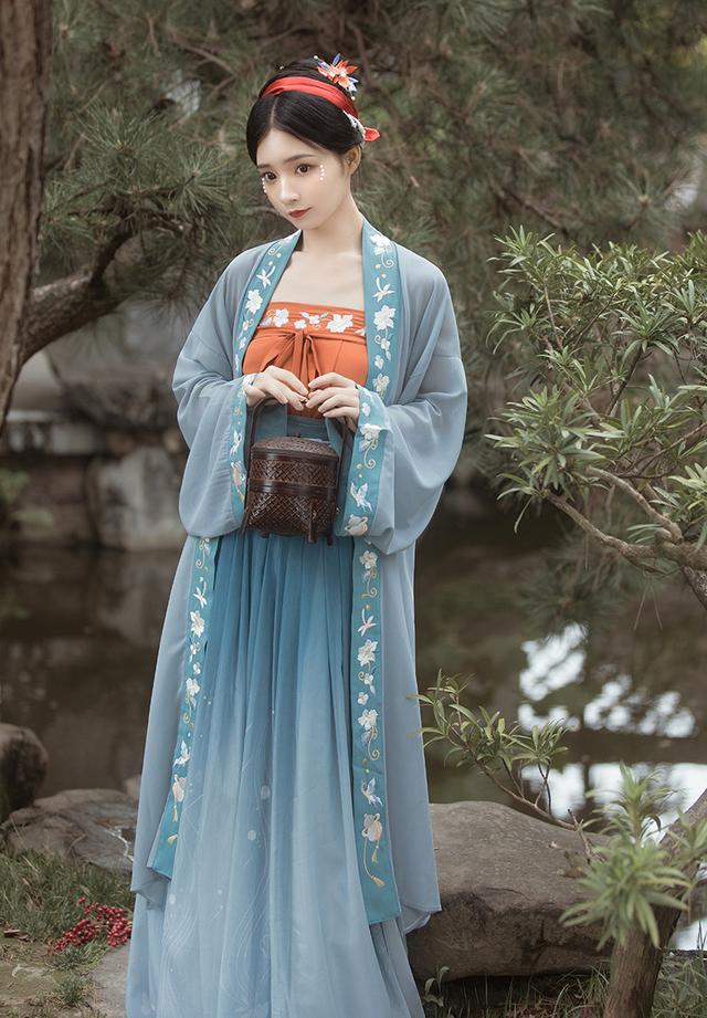 汉服里面明制有哪些主要特征，各个朝代的代表性汉服