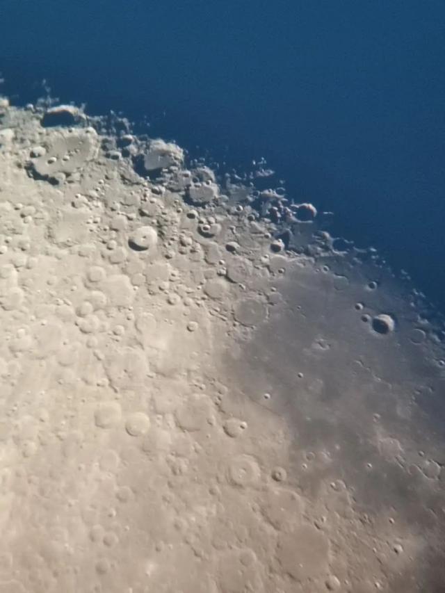 最牛的天文望远镜看月球，牛人花0.03万打造牛顿反射望远镜