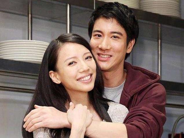 姐弟恋的明星夫妻，明星姐弟恋夫妻对比