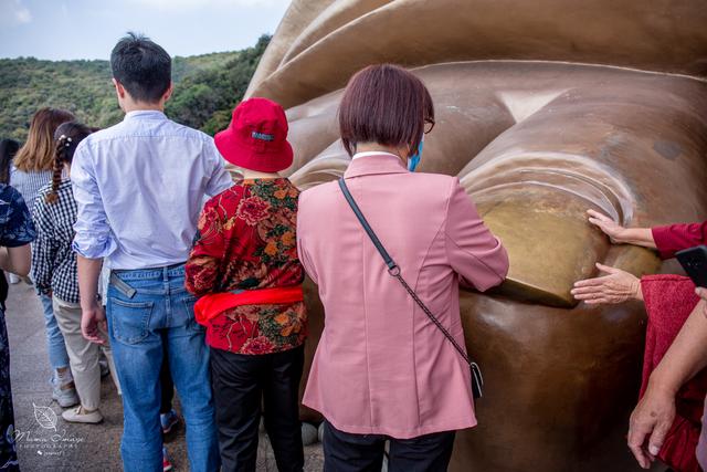 灵山大佛在哪里，江苏无锡灵山大佛在哪里（是无锡最贵的5A级旅游景点）