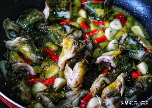 豆腐煮黄骨鱼家常做法，10块买4条黄骨鱼搭配豆腐焖