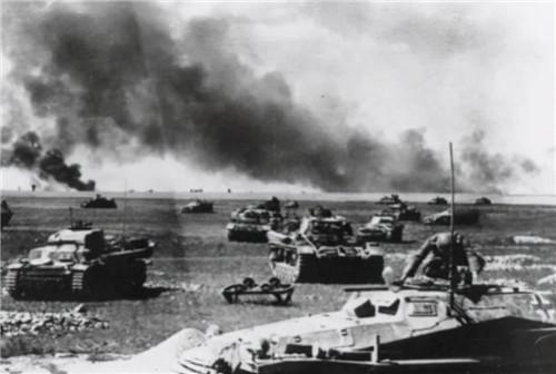 二战最惨烈的战役，二战时期最惨的五个战役（二战史上最惨烈的战斗）