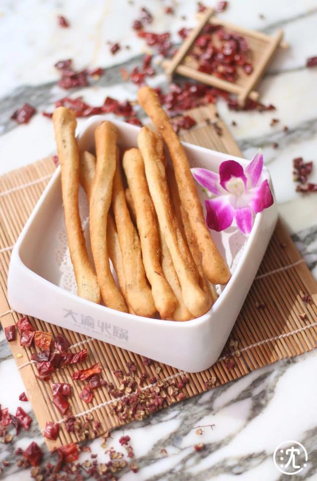 毛肚火锅煮多久，毛肚火锅煮几分钟又嫩又脆（“七上八下”涮毛肚能熟）