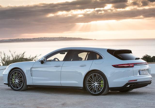 保时捷taycan有哪些黑科技，纯电还能叫保时捷吗