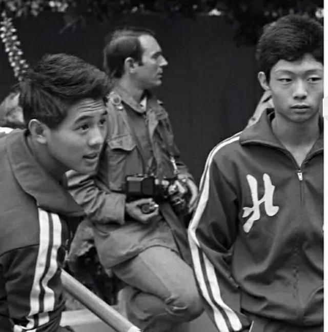 李连杰现在在哪里，功夫巨星李连杰现在哪里生活（与杨紫琼亲密合影感情好）