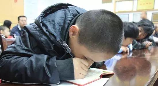 弱视10种表现，儿童弱视的10个早期症状