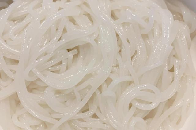 怎样煮螺蛳粉才能好吃，只需要加2样东西