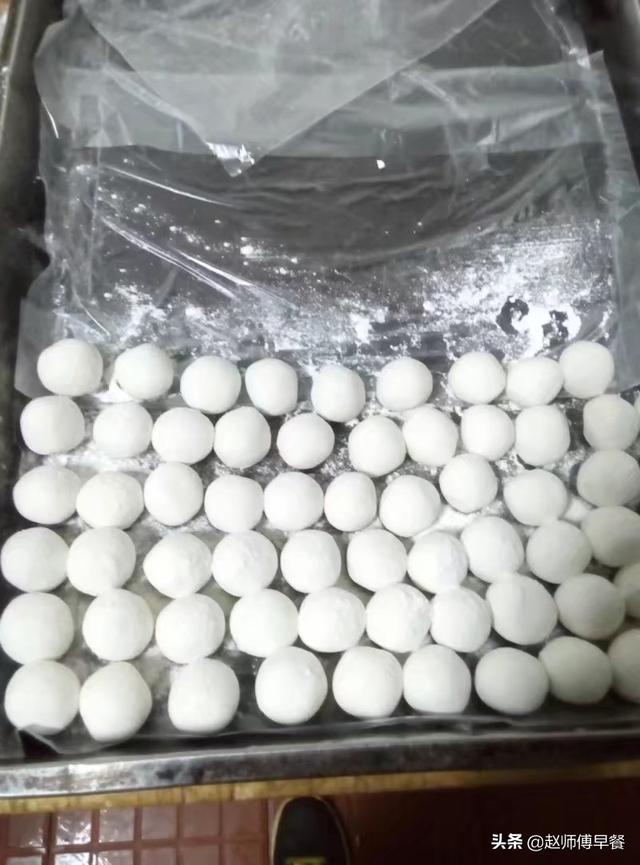汤圆是怎么做的，汤圆的做法及配料窍门（自制汤圆：记住关键两点）