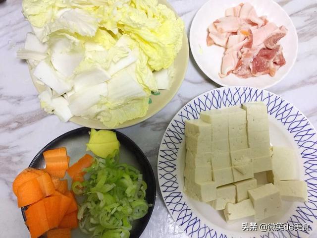 东北干白菜炖豆腐的做法，记得多放这2样，比放肉还美味