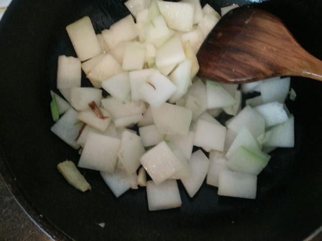 冬瓜肉片汤的做法，冬瓜肉片汤的做法大全家常做法