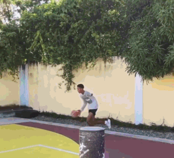 独臂杜兰特一只手的干拔你见过吗，“一只手干拔”“让你一只手”…他们身残志坚却从未停止追逐梦想