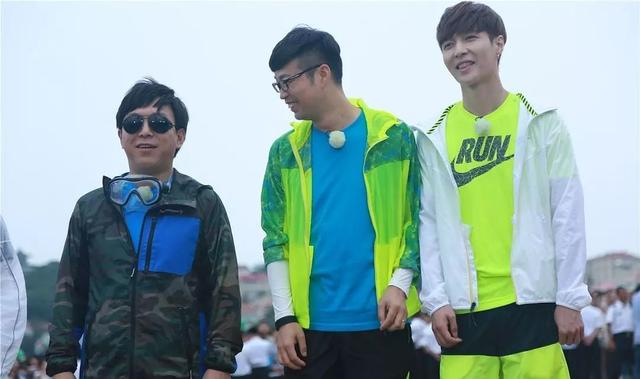 2月份王迅就和现任90后娇妻相识，背叛原配出轨小18岁美女