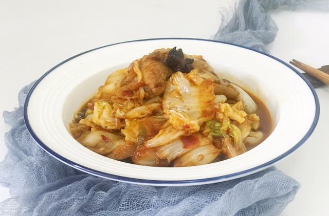 五花肉和大白菜怎样炒好吃，家常菜大白菜炒肉的做法