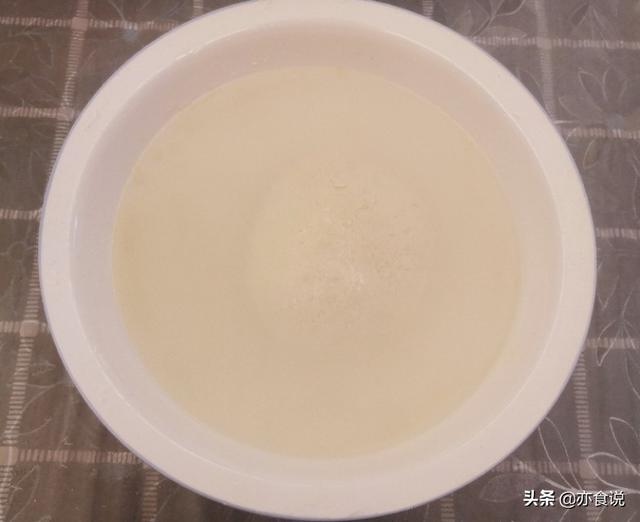 自制凉皮的方法有几种，秘制凉皮不用买着吃