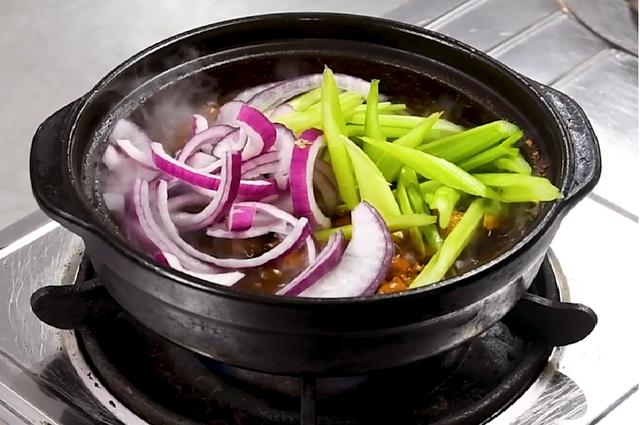 正宗重庆鸡公煲商业配方，正宗重庆鸡公煲酱料秘方