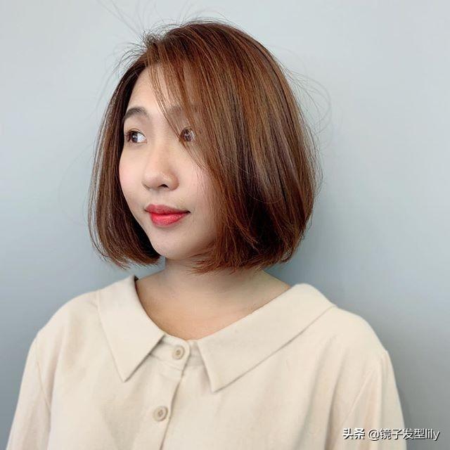 女生纹理烫发型，好看的烫头发型中长发