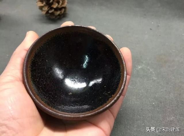 茶盏和建盏的区别，建盏和茶盏的区别在哪里（茶杯、茶盏、茶碗到底有什么区别）