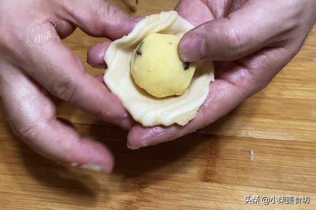 家庭自制简易绿豆饼，在家自制绿豆小饼