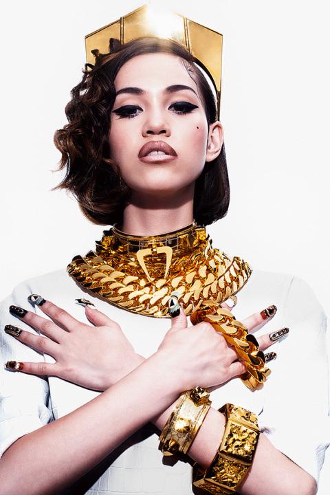 ambush官网，日本潮牌ambush官网（造型简约时尚又不失高级质感）