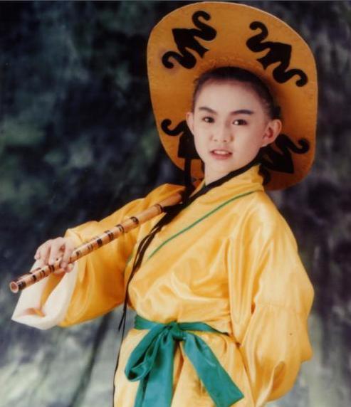 39岁卓依婷近况曝光，5岁出道17岁退出歌坛