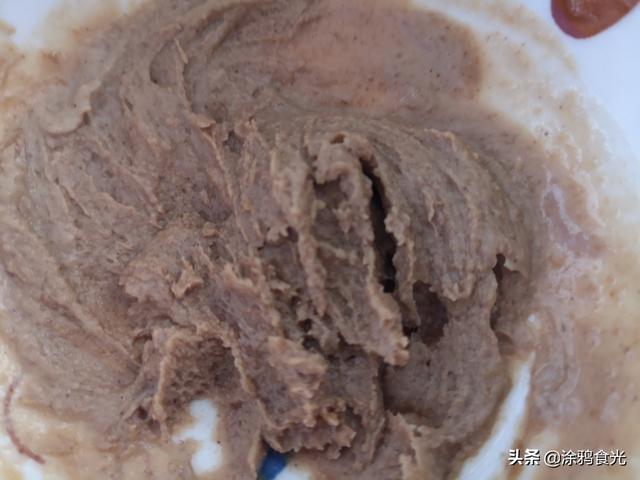 油麦菜凉拌怎么做好吃，油麦菜10种吃法油麦菜怎么凉拌（淋上这样的酱汁）