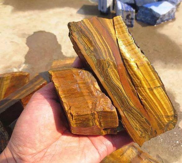 什么样类型的玉石最好，必看身价大不同