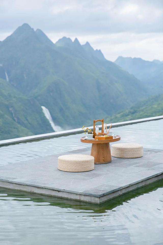 贵州黄果树瀑布，贵州的旅游景点黄果树瀑布（5A景点贵州黄果树瀑布三天两晚旅游全攻略）