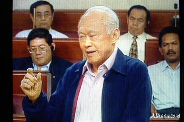 李光耀简介资料，吴作栋传记讲述如何走出李光耀影子