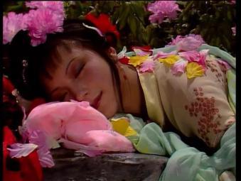 史湘云三个结局，就用2句话暗示了史湘云悲惨的结局