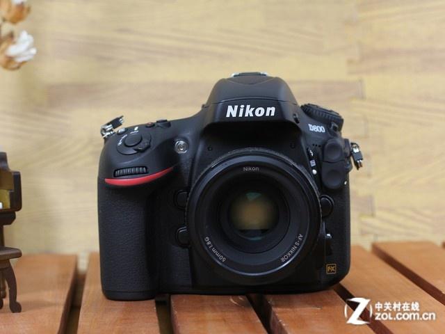 尼康d2xs，尼康竟然生产天文望远镜