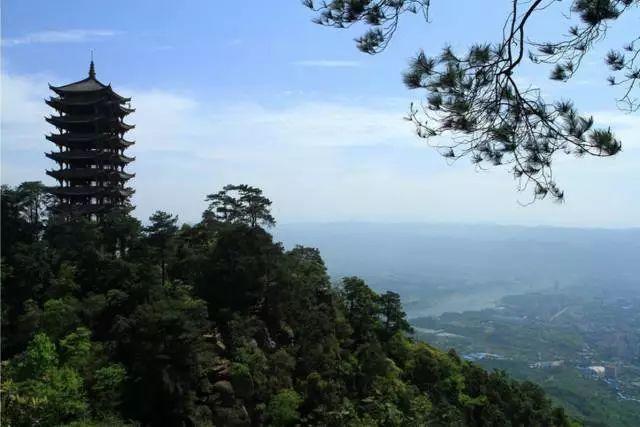 重庆值得登的山，重庆有座小指姆山，太仙了！