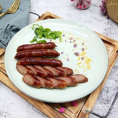 自制烤肠的做法，烤肠的配料（整个操作流程全展示）