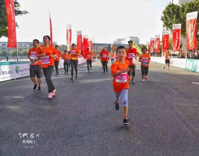 梅州马拉松开赛时间，梅州首届马拉松比赛拟于十月底举行