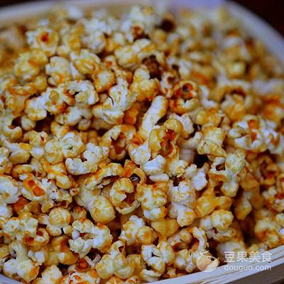 电影院的爆米花，爆米花在电影院必不可少