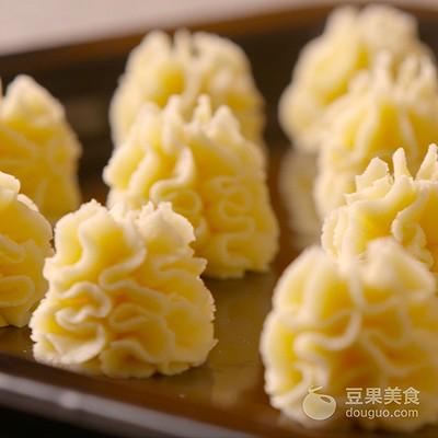 曲奇饼干的配料和做法，曲奇饼干最正宗的配方和做法